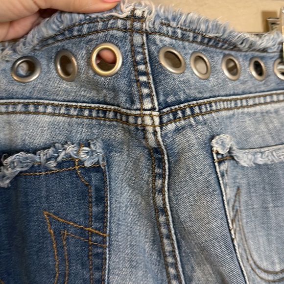 True Religion Y2K Super Low Rise Stovepipe Deconstructed Crop Jeans Size 27 - Picture 5 of 13